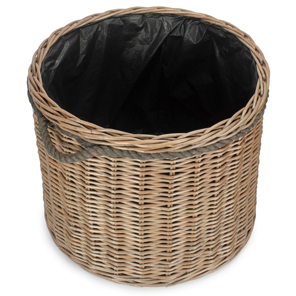 Round Willow Patio Planter With Black Plastic Lining