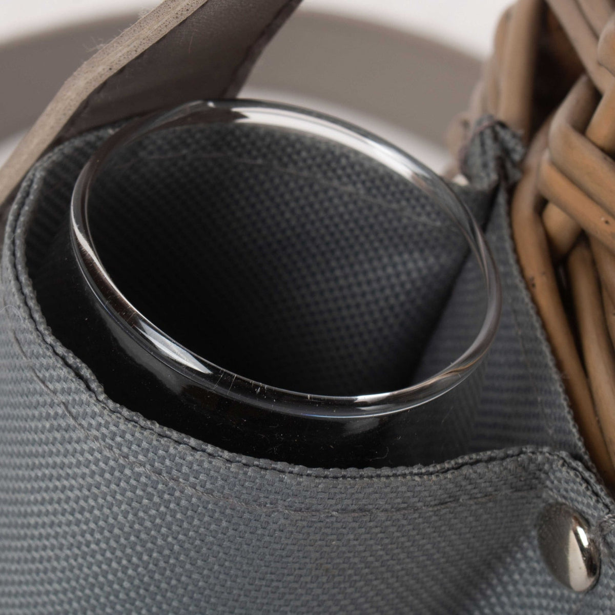 Single Bottle Wicker 2 Champagne Glass Carrier With Shoulder Strap