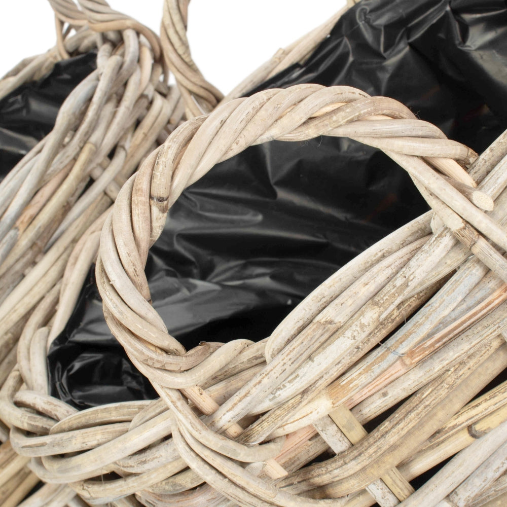 Curved Base Rattan Planter With Plastic Lining